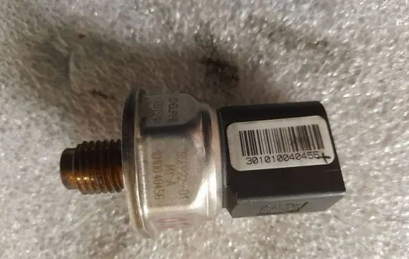 Fuel pressure sensor