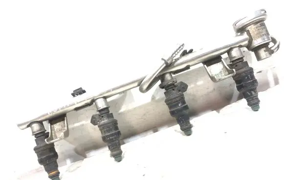 Audi A4 S4 B5 8D Fuel main line pipe 058133681C 62042