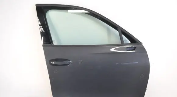 Volkswagen Tiguan Front door