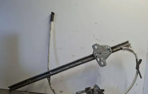 Renault Master II Front door window regulator with motor 8200467967 17609271