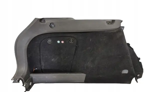 Trunk/boot side trim panel
