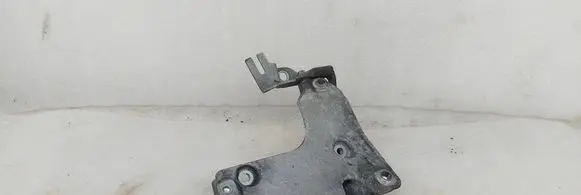 BMW 5 E60 E61 A/C compressor mount bracket 7505980