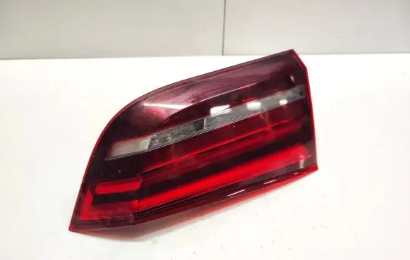 BMW X5 F15 Tailgate rear/tail lights 7301271 10018610 01129801