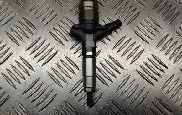 Subaru Outback Fuel injector 16613AA020 08K08056