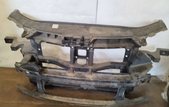 Volkswagen PASSAT B6 Radiator support slam panel bracket 
