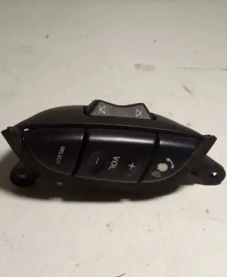 Jaguar X-Type Steering wheel buttons/switches 1X4314K147AA