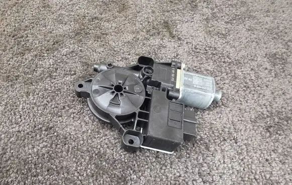 Skoda Kamiq Rear door window regulator motor 5Q0959408D