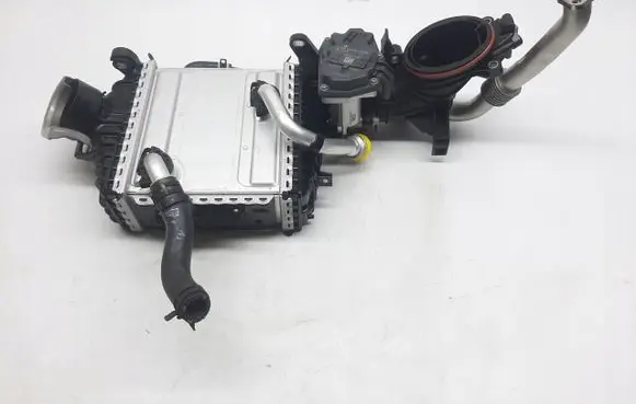 Mercedes-Benz E W213 Intercooler radiator A6540107004