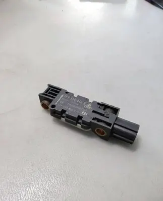 Audi A4 S4 B7 8E 8H Airbag deployment crash/impact sensor 8E0959643B