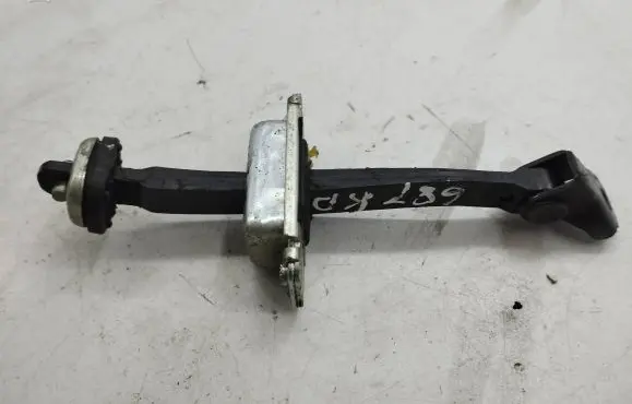 Opel Antara Front door check strap stopper