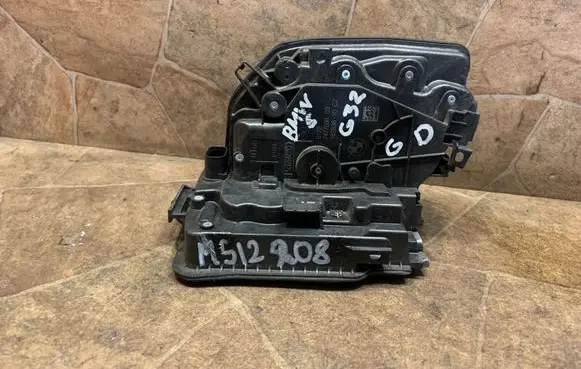 BMW 6 G32 Gran Turismo Rear door lock 7477698