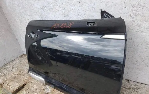 Audi A5 Front door