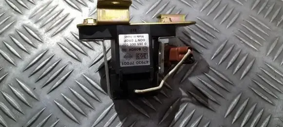 Nissan Terrano ESP acceleration yaw rate sensor 479307f001 0265005037