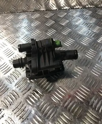 Volvo V70 Thermostat 9647767180