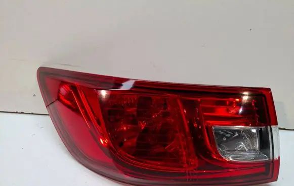 Renault Clio IV Rear/tail lights S27639473 265553752R