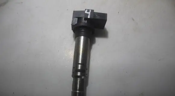 Skoda Roomster (5J) High voltage ignition coil