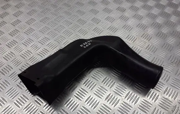 BMW 5 E39 Air intake hose/pipe 13327785154