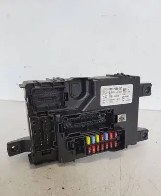 Fiat Punto (188) Fuse box set 28106881