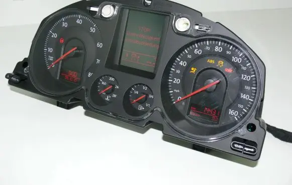 Volkswagen PASSAT B6 Speedometer (instrument cluster) 3C0920971F