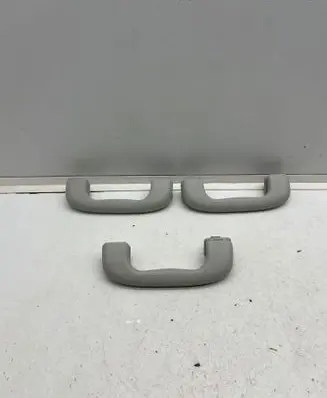 MG ZS A set of handles for the ceiling 