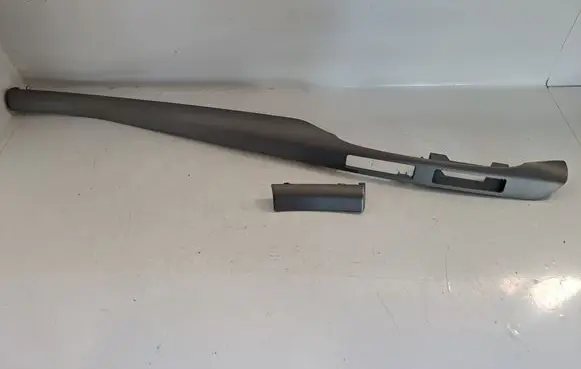 Toyota Avensis T250 Dashboard glove box trim 5547505150 5547405090