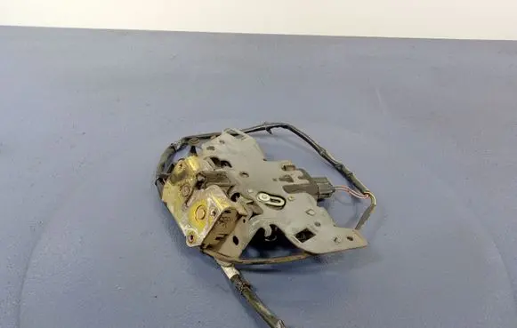 Chrysler Grand Voyager IV Rear door lock