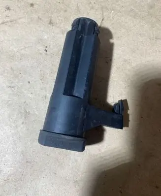 Ford Focus Radiator mount bracket 3M5H8125AC