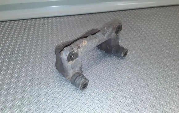 Hyundai Santa Fe Brake caliper pad carrier rear 