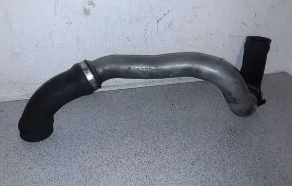 BMW 5 E39 Intercooler hose/pipe 11612247903 2247903