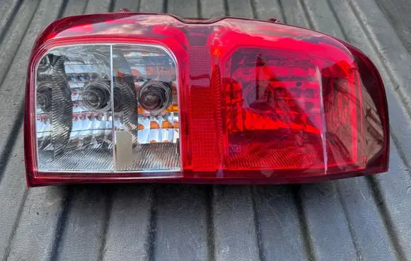 Toyota Hilux (AN120, AN130) Rear/tail lights 815600K281