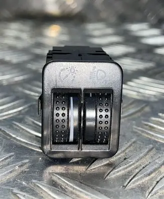 Volkswagen Golf IV Headlight level height control switch 1J0941333A