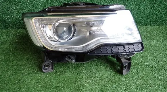 Jeep Grand Cherokee Headlight/headlamp 68144708AG