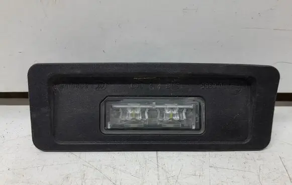 Volvo V40 Number plate light 31352526