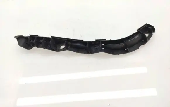 Subaru B9 Tribeca Front bumper mounting bracket