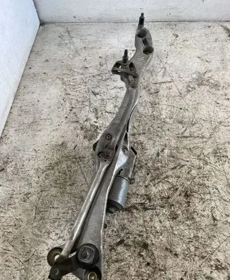 BMW 7 E65 E66 Front wiper linkage and motor