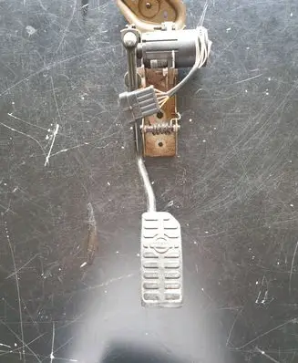 Nissan Almera Tino Accelerator throttle pedal 0281002425