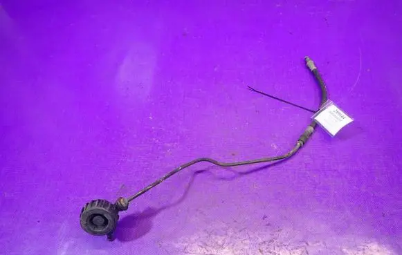 Volkswagen PASSAT B5.5 Clutch pipe/line 
