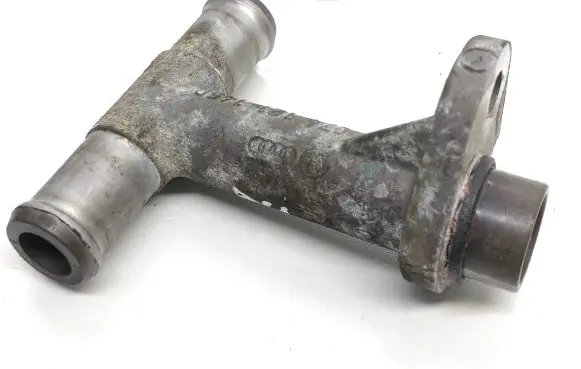 Volkswagen Transporter - Caravelle T4 Engine coolant pipe/hose 074121145B