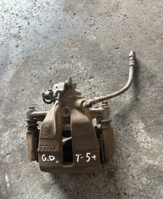 Rear brake caliper