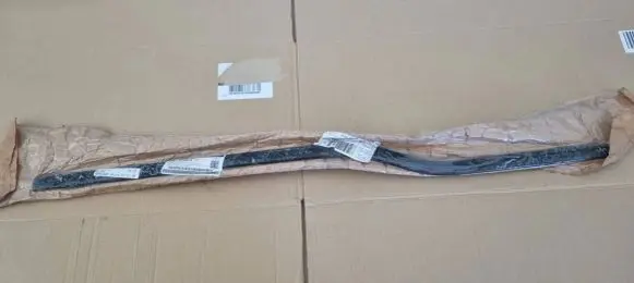 Ford F150 Front door rubber seal 6L4Z-1821452-A 5199991