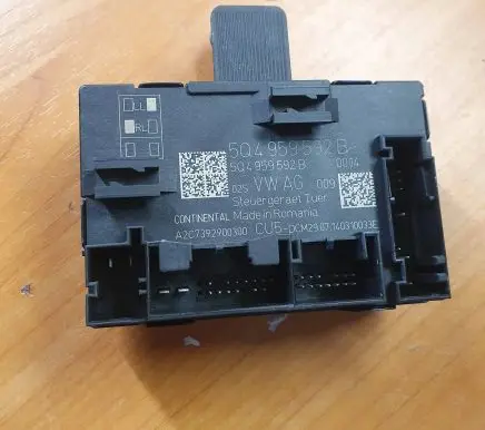 Skoda Octavia Mk3 (5E) Door control unit/module 5Q4959592B A2C7392900300