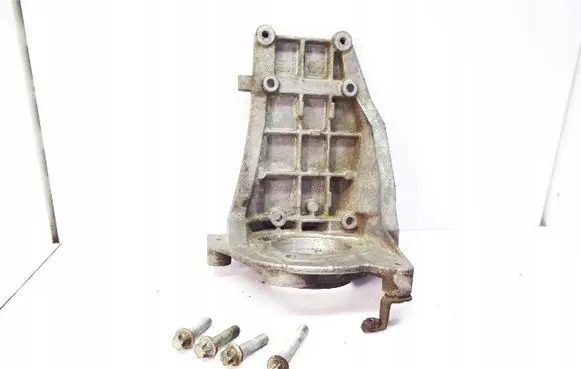 Opel Astra G Engine mounting bracket 90572106 0822688