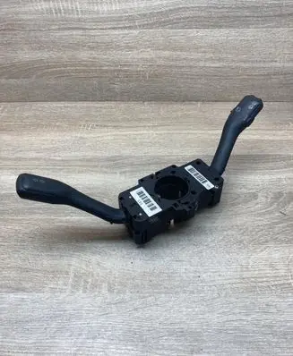 Volkswagen Golf IV Wiper turn signal indicator stalk/switch 8L0953513G 2081642