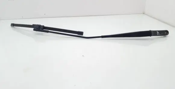 Front wiper blade arm