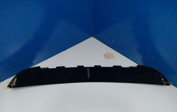 Tesla Model X Tailgate/trunk spoiler 104842900B