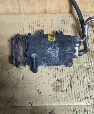 Volvo V50 Air conditioning (A/C) compressor (pump) 3M5H19D629DE