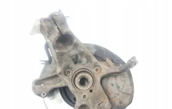 Volkswagen Golf VII Front wheel hub spindle knuckle
