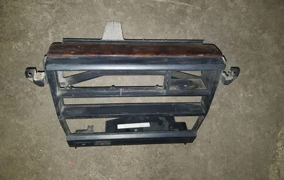 BMW 7 E38 Climate control/heater control trim 8165299