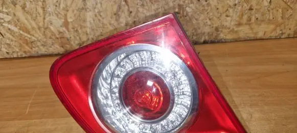 Volkswagen Jetta V Tailgate rear/tail lights 1k5945093