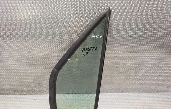 Nissan Interstar Front door vent window glass four-door 
